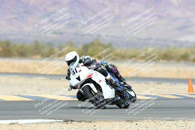 media/Jan-16-2022-CVMA (Sun) [[7f3d92989d]]/Race 8 Supersport Shootout/